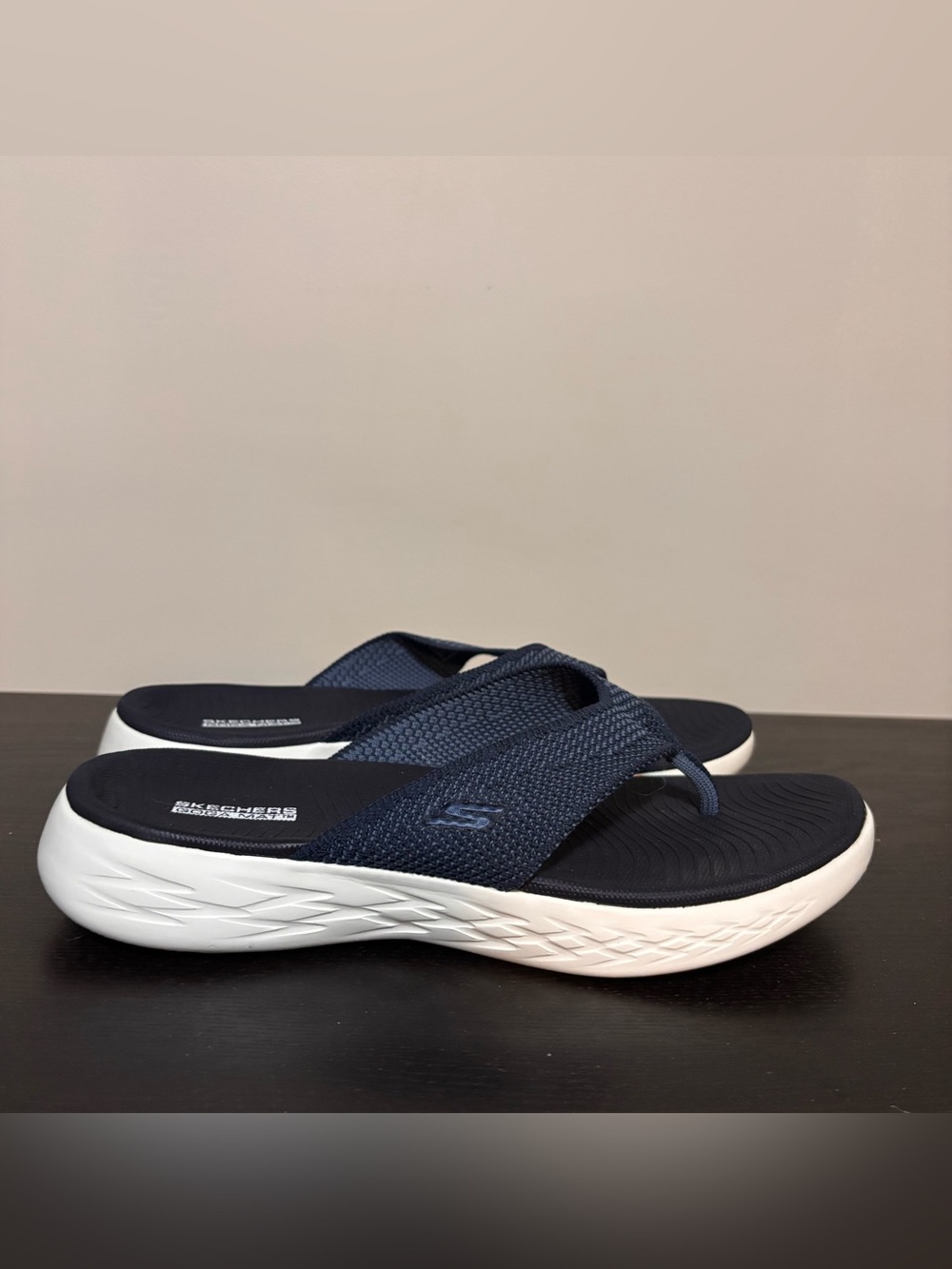 Skechers Goga Mat Foam Thong Sandals | Womens Sz 9